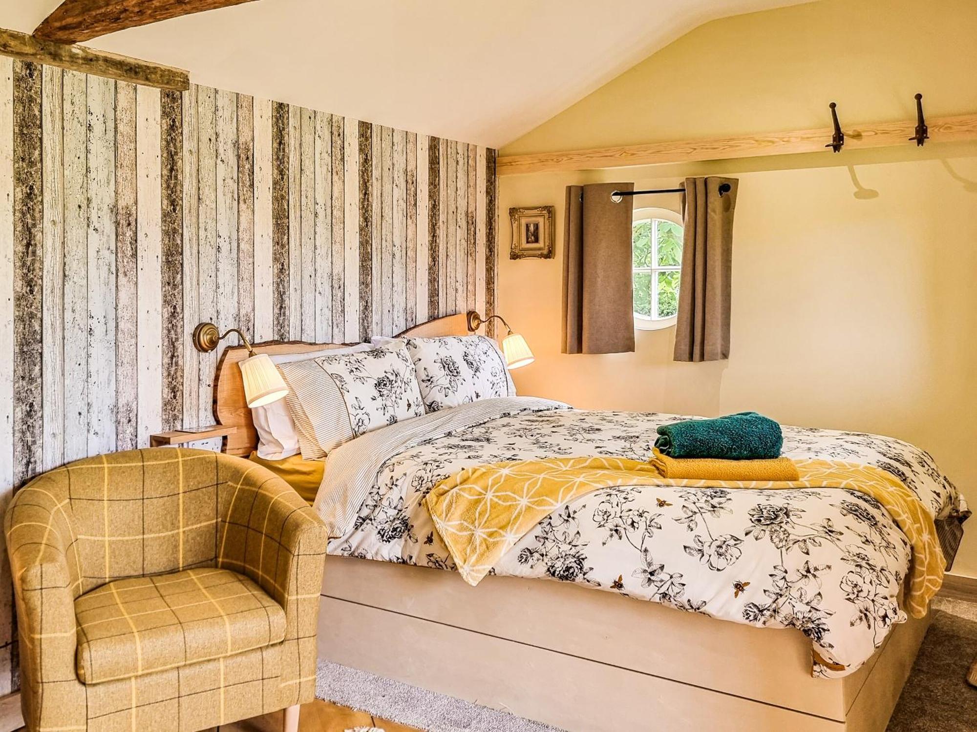 Walnut Lodge ウェルズ エクステリア 写真